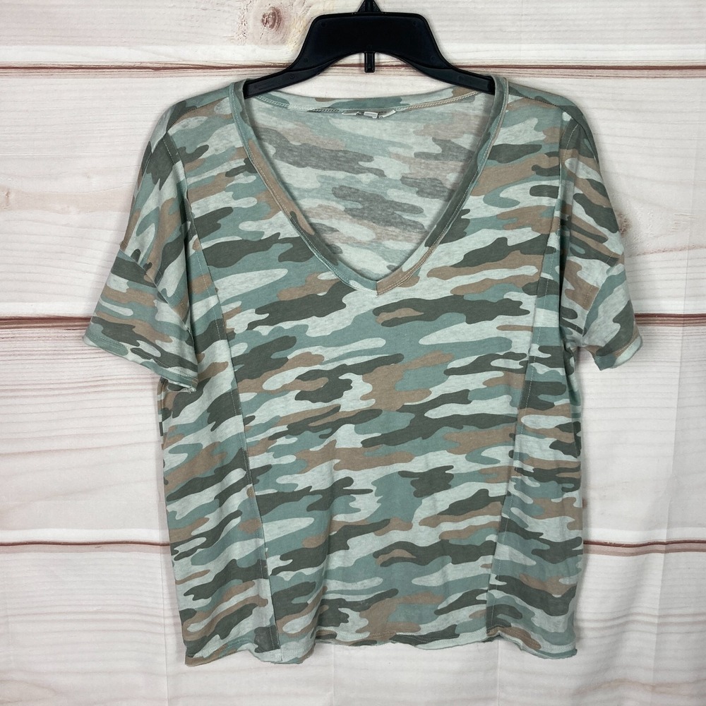 Lucky Brand Top Womens S Green Camo‎ T-Shirt V-Neck Short Sleeve Knit Pullover